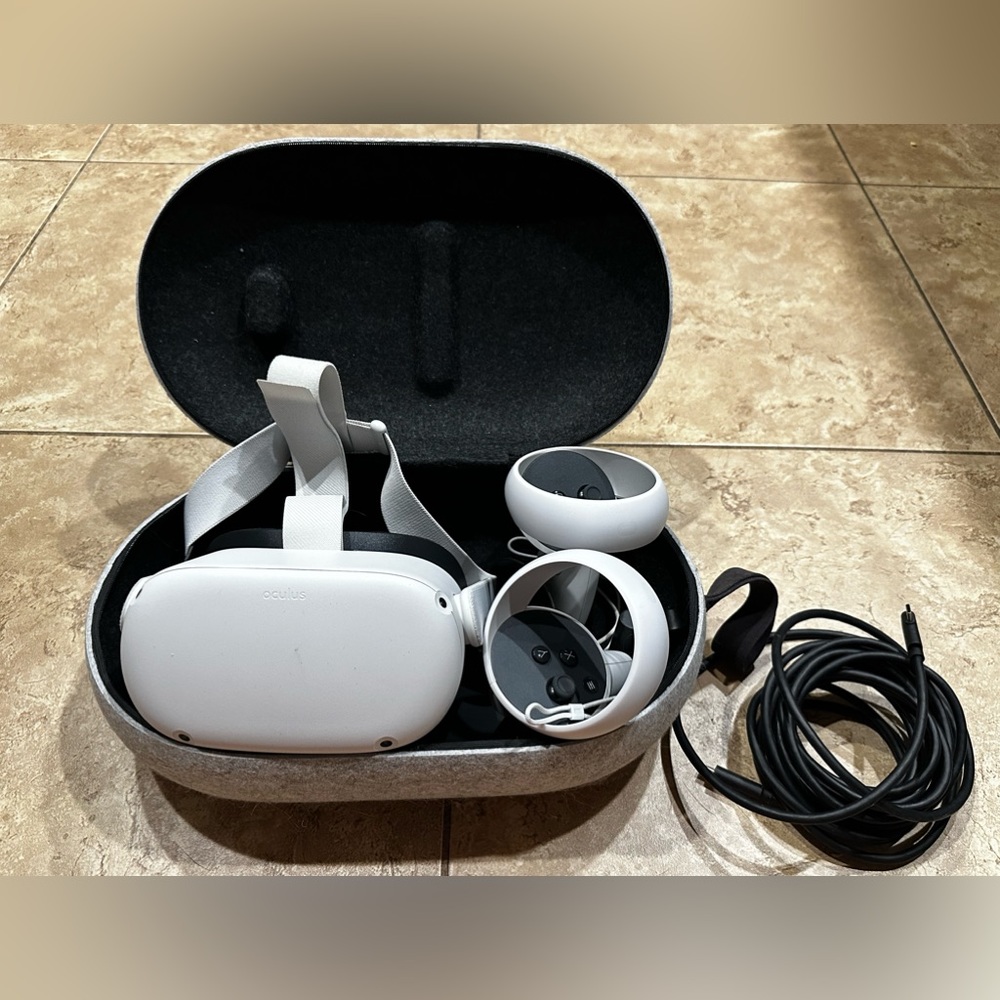 Meta Oculus Quest 2 VR Headset - White (Includes Carrying Case and Link cable).
